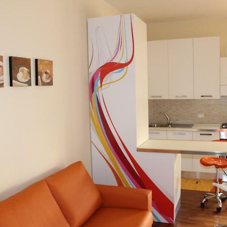 Domus Yenne Suites 칼리아리 외부 사진