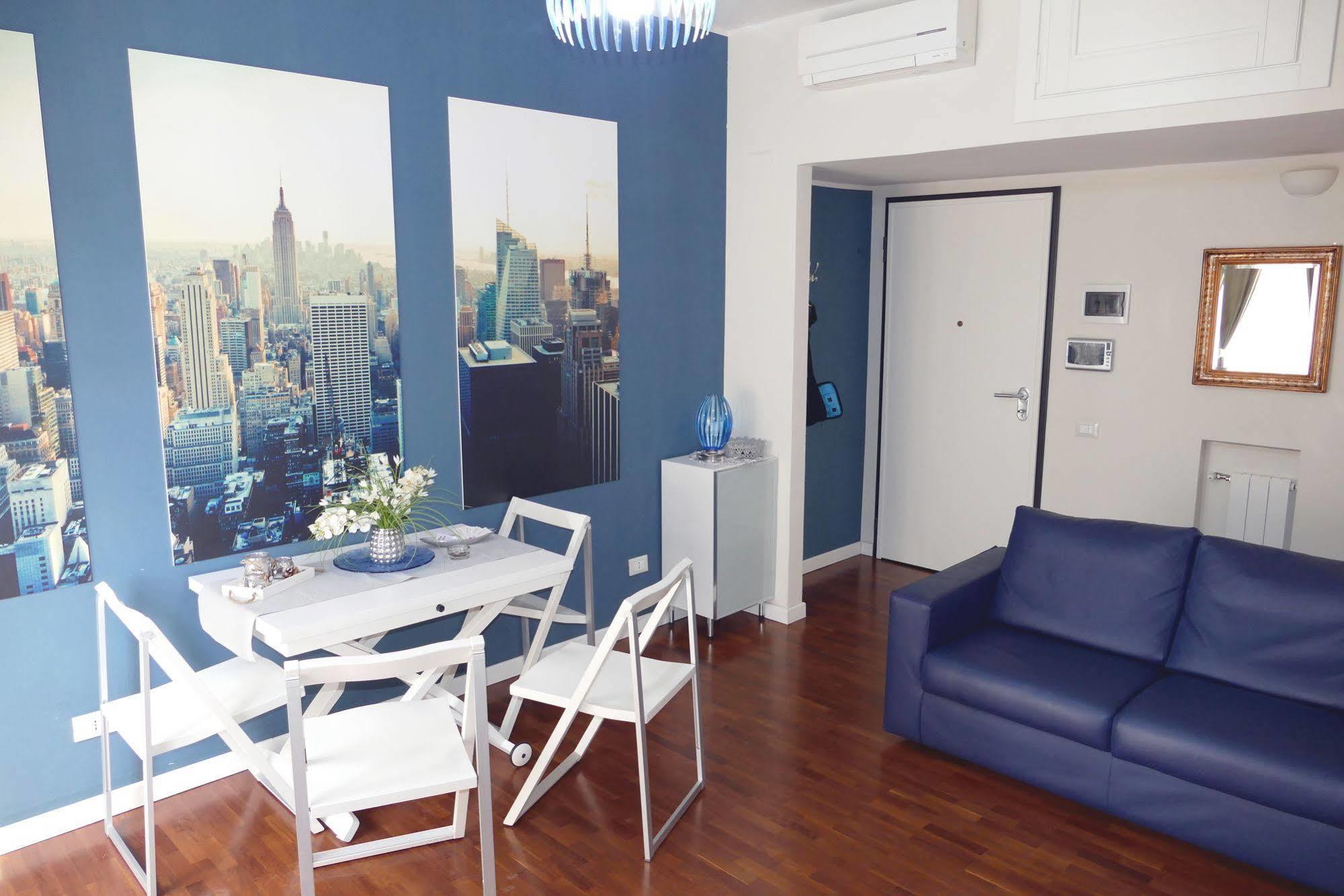 Domus Yenne Suites 칼리아리 외부 사진