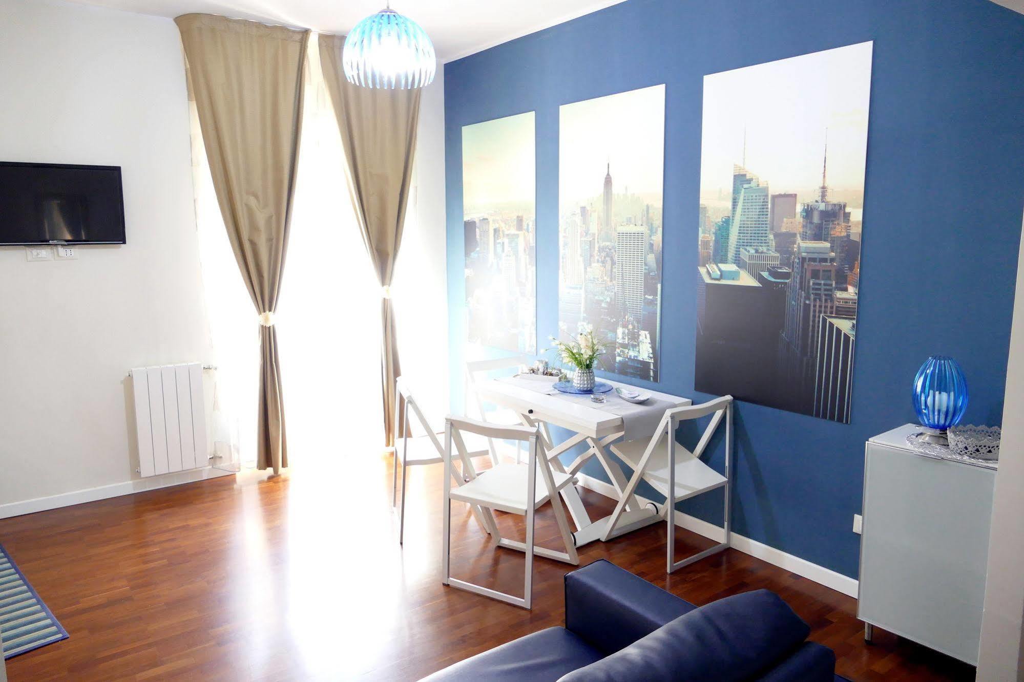 Domus Yenne Suites 칼리아리 외부 사진