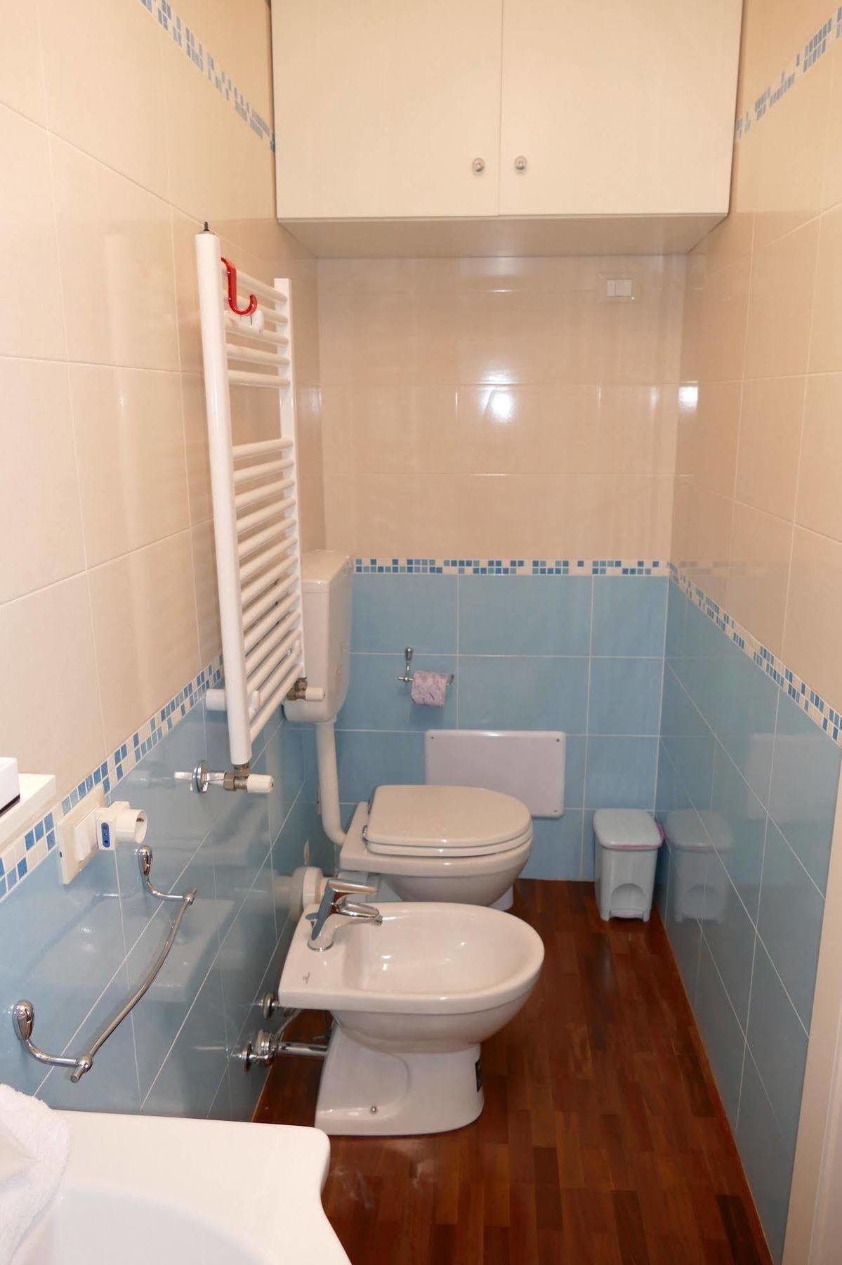 Domus Yenne Suites 칼리아리 외부 사진