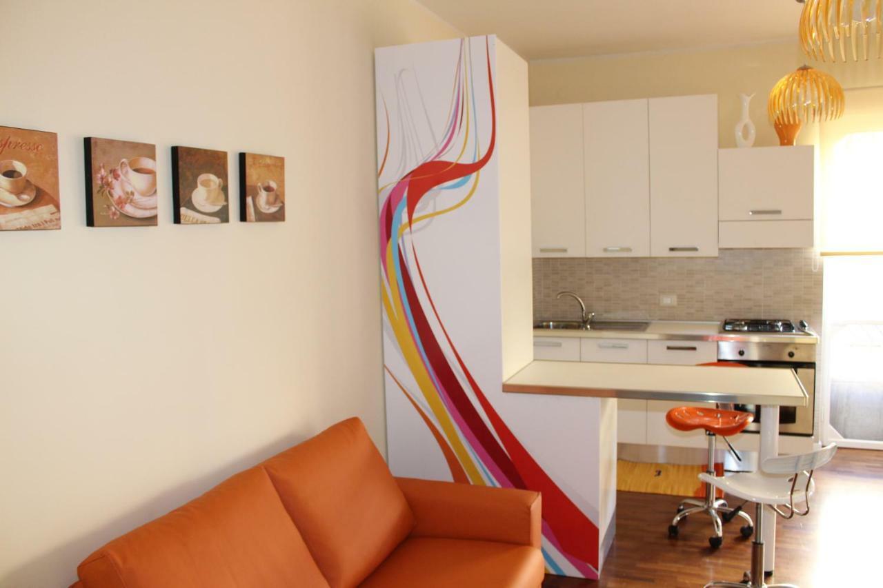 Domus Yenne Suites 칼리아리 외부 사진