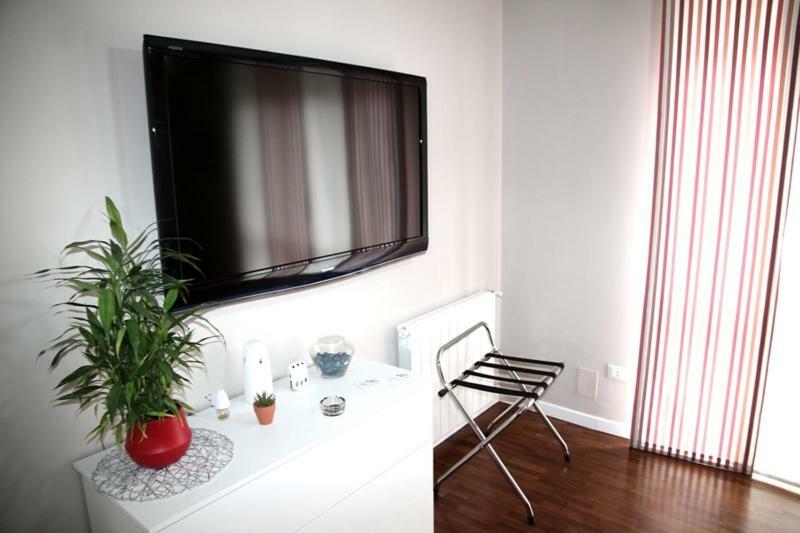 Domus Yenne Suites 칼리아리 외부 사진
